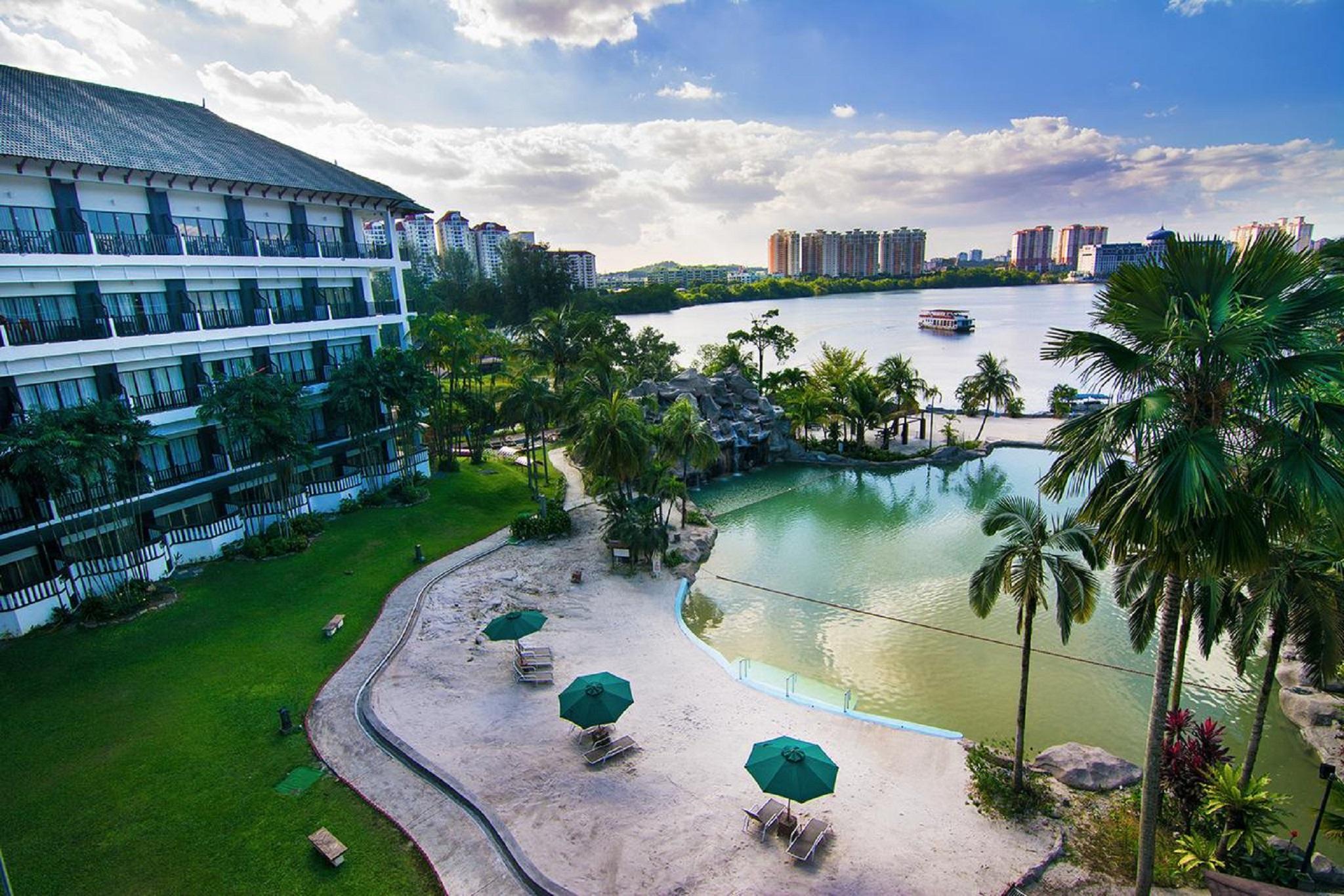 Resort Mines 4*